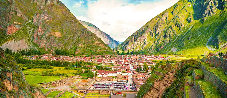Cultural immersion in the Sacred Valley, Peru