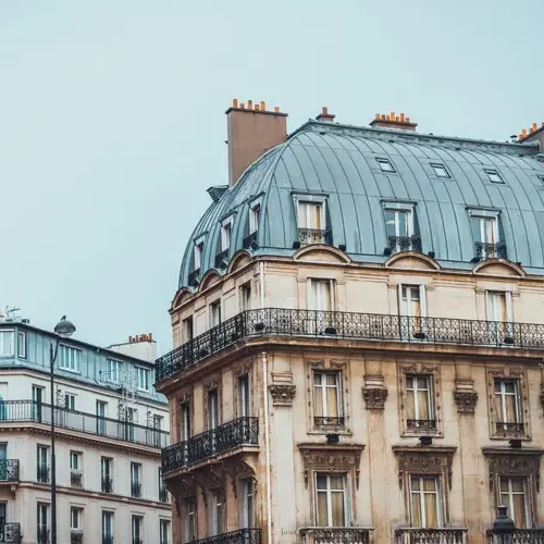 parisian-architecture-with-blue-domes-on-buildings-2026-03-25-22-53-01-utc_result